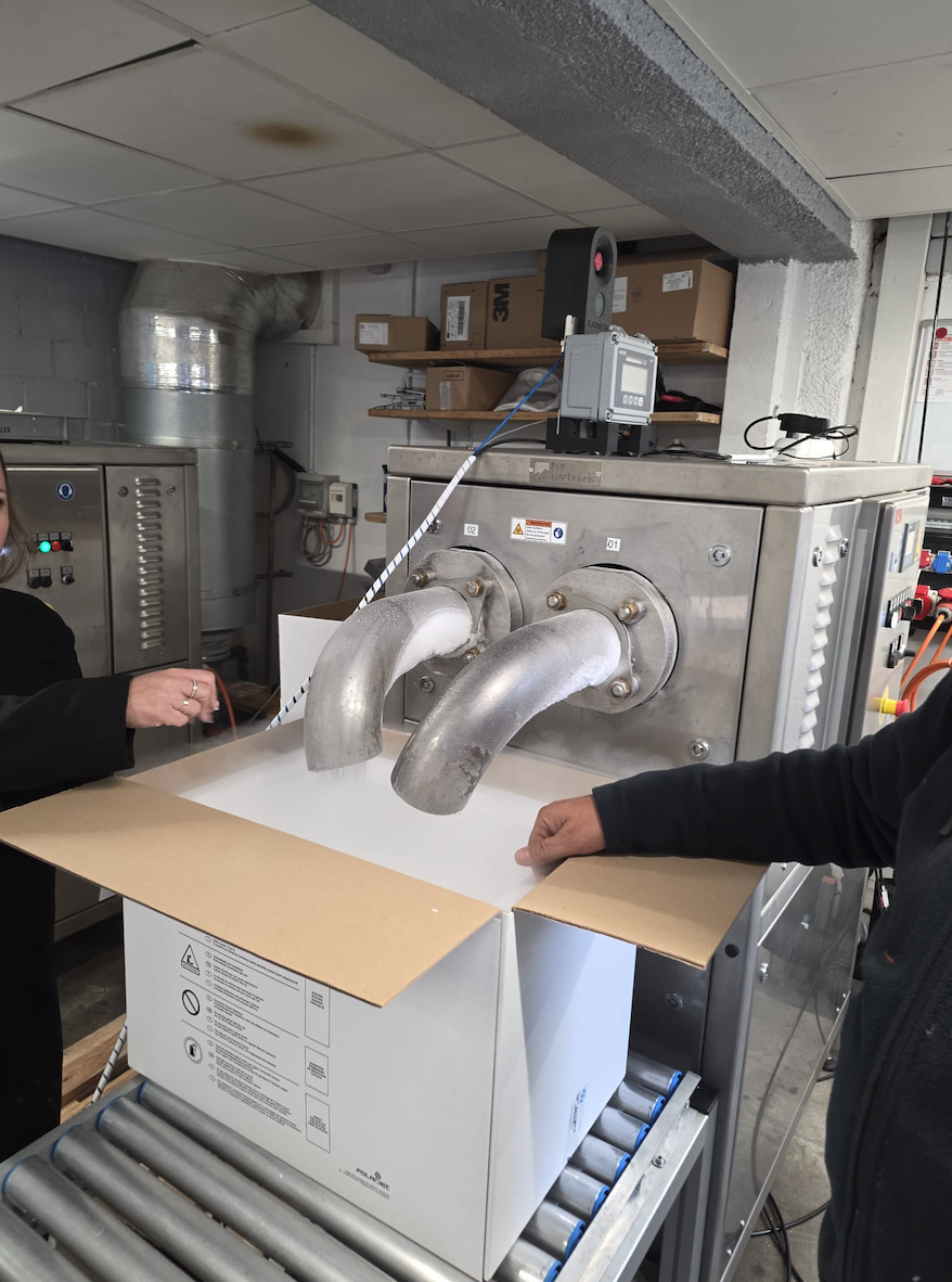 Trockeneisreinigung – Detail 1